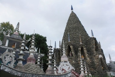 Thăm chùa Ốc độc đáo và khám phá 18 tầng địa ngục