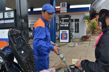 Petrolimex "kêu oan" việc lãi lớn nhờ xăng dầu