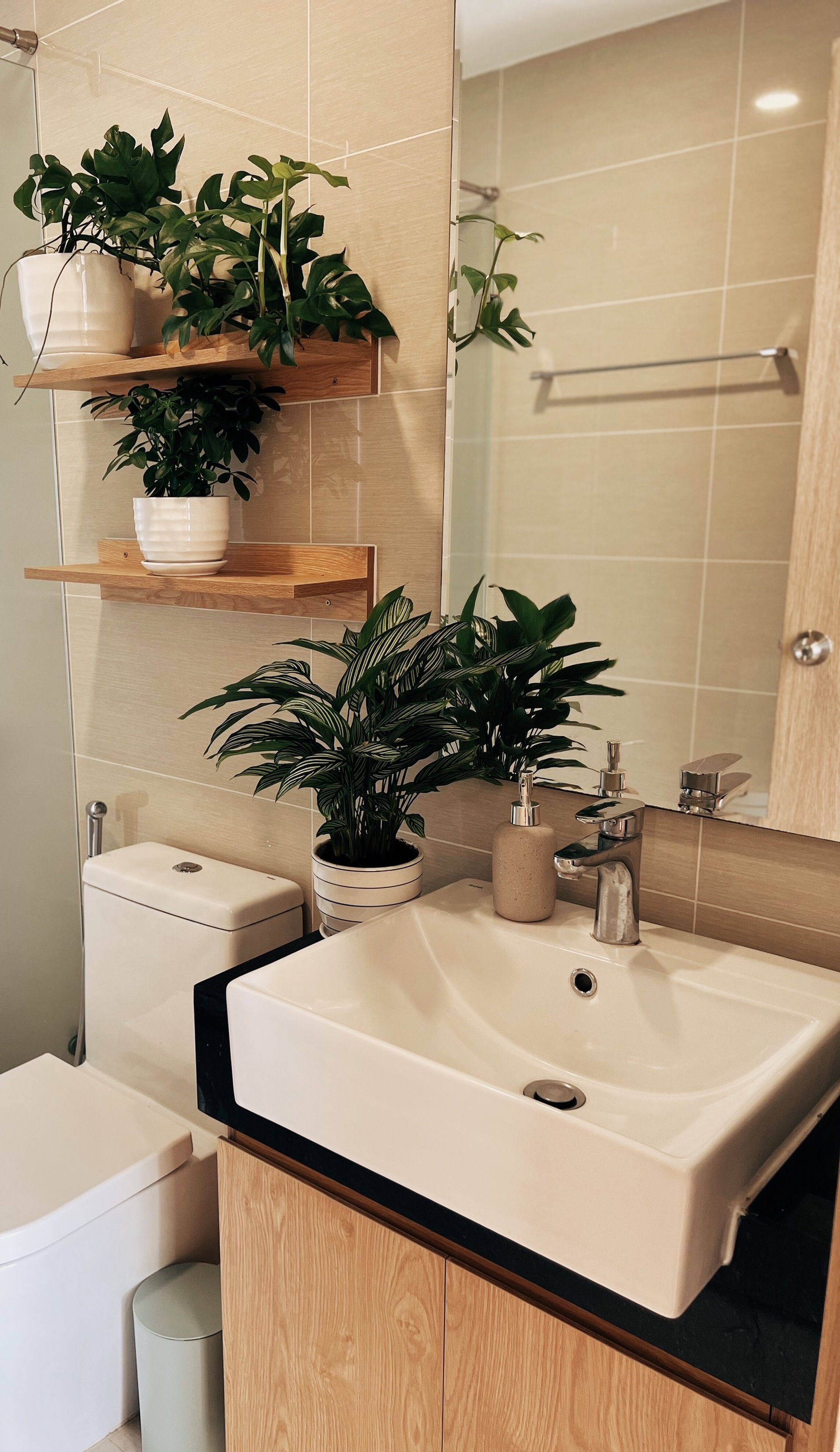 Căn hộ 75 m2 được chủ nhà tự lên ý tưởng thiết kế, tối giản nhưng chill - 17 Căn hộ 75 m2 được chủ nhà tự lên ý tưởng thiết kế, tối giản nhưng chill - 17