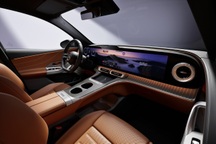 Mercedes-Benz trang bị màn hình siêu lớn 39,1 inch cho mẫu GLC chạy điện