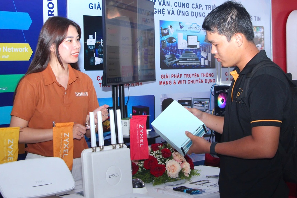 Chủ tịch Bạc Liêu: Chuyển đổi số phải có trọng tâm, làm đâu chắc đó - 2 Chủ tịch Bạc Liêu: Chuyển đổi số phải có trọng tâm, làm đâu chắc đó - 2