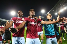 Aston Villa đối đầu Derby County: Trận “chung kết” có giá 170 triệu bảng Anh sẽ thuộc về ai ?