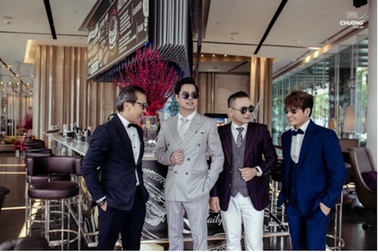 Ông hoàng nhạc bolero Ngọc Sơn diện Suit Chương Tailor du Xuân