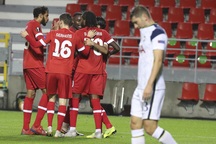 Tottenham thua sốc, Filip Nguyễn thủng lưới tới 5 lần ở Europa League