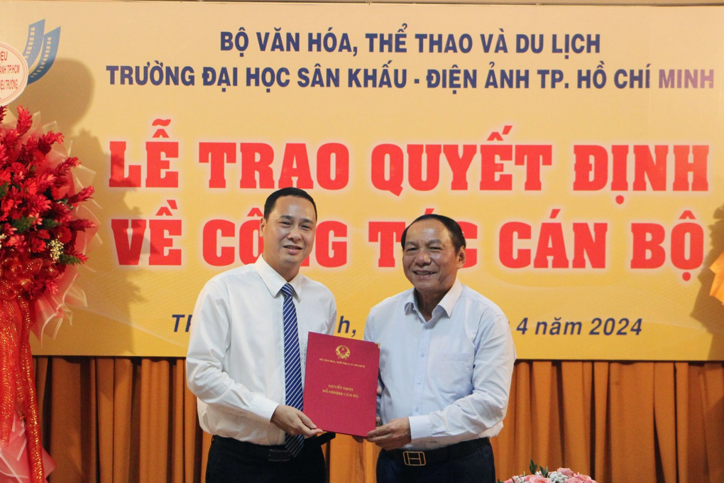 Thứ trưởng Tạ Quang Đông thôi kiêm nhiệm Hiệu trưởng trường đại học - 1