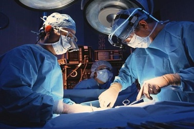 Những sự cố 'dở khóc dở cười' của cánh mày râu