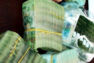 Trộm tiền tỉ, nữ tạp vụ lãnh 7 năm tù