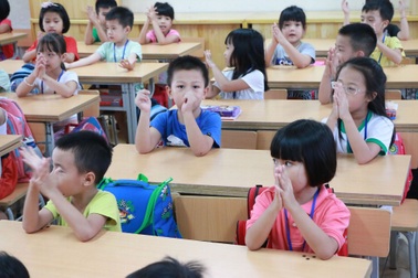 Học sinh Hà Nội học 4 ngày/tuần vì quá tải: Đề xuất 3 phương án giải quyết