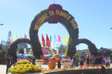 Phát bản đồ du lịch miễn phí cho du khách đến Đà Lạt