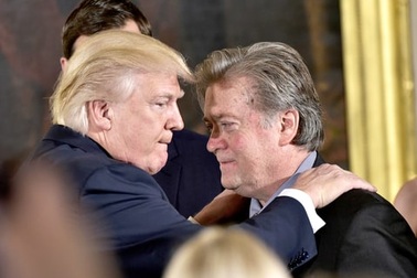 Tổng thống Trump sa thải chiến lược gia trưởng