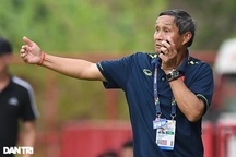 HLV Mai Đức Chung: "Tôi chỉ là hạt cát nhỏ bé của nền bóng đá Việt Nam"