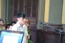 Con nghiện chém cả mẹ, vợ và con gái