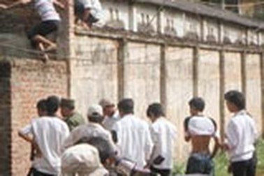 Tổ chức thi lại tốt nghiệp cho 23 thí sinh nghi vấn gian lận