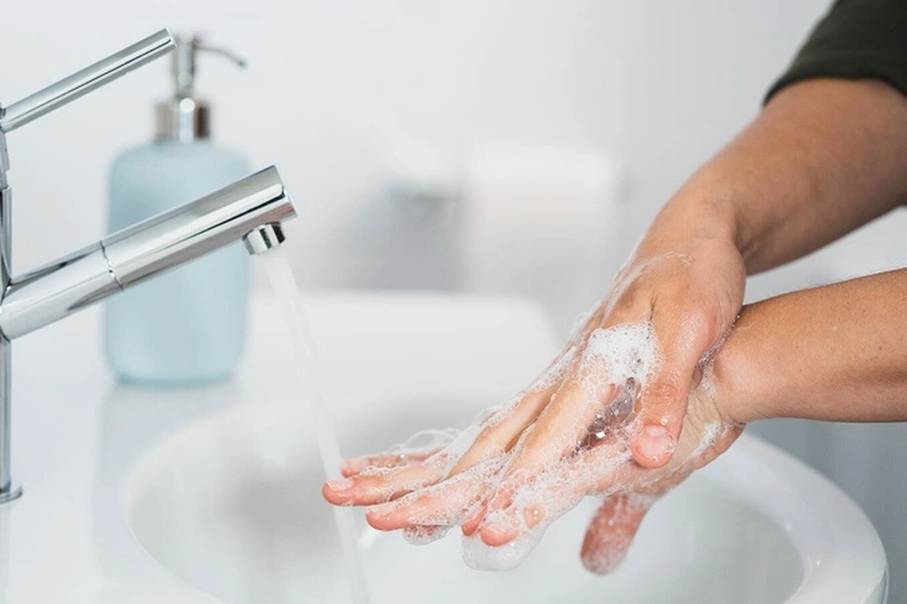 Bệnh nhi nhiễm vi khuẩn ăn thịt: Cảnh giác nơi mầm bệnh thường ẩn nấp - 3 Bệnh nhi nhiễm vi khuẩn ăn thịt: Cảnh giác nơi mầm bệnh thường ẩn nấp - 3