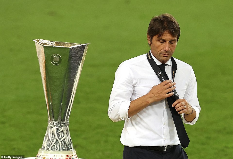 Nhật ký chuyển nhượng ngày 23/8: Conte chia tay Inter Milan - 2 Nhật ký chuyển nhượng ngày 23/8: Conte chia tay Inter Milan - 2
