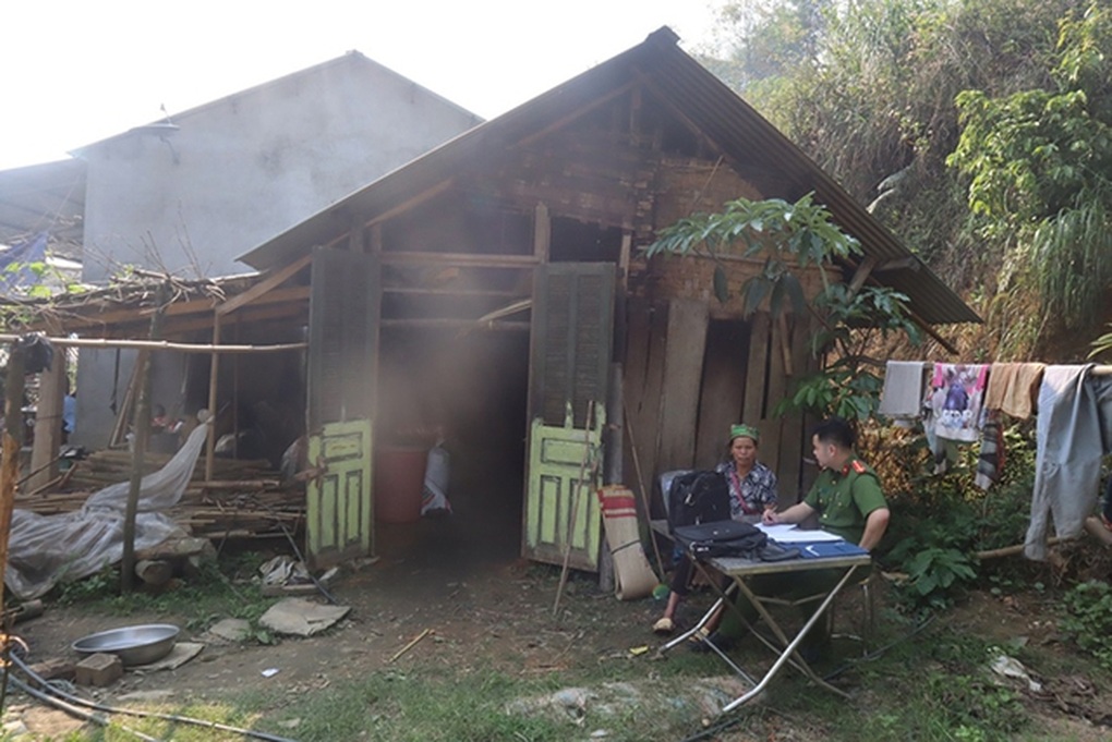 Tuyên Quang: Hai người đàn ông tử vong sau khi uống rượu ngâm - 1 Tuyên Quang: Hai người đàn ông tử vong sau khi uống rượu ngâm - 1