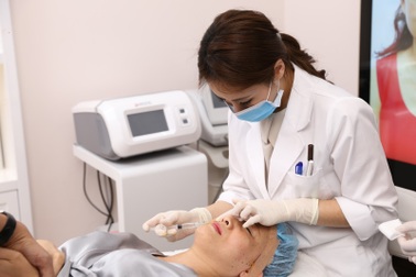 Diễn viên Hiền Mai: “Không có sắc không thì không thể làm nghề"