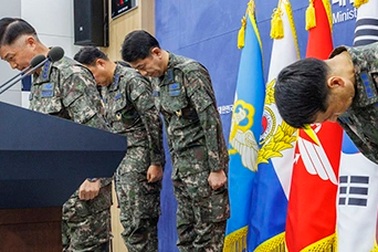 Hai chỉ huy không quân Hàn Quốc bị sa thải sau vụ ném bom nhầm