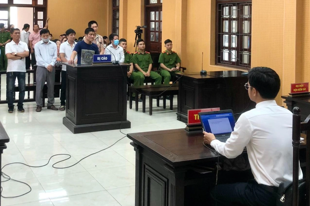 Xét xử Giám đốc Trung tâm Pháp y nhận hối lộ, làm giả 15 kết quả giám định - 1 Xét xử Giám đốc Trung tâm Pháp y nhận hối lộ, làm giả 15 kết quả giám định - 1