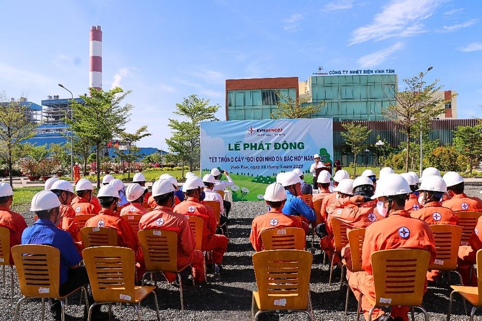 Hơn 300 cây xanh được trồng thêm tại Nhà máy nhiệt điện Vĩnh Tân 2 - 1 Hơn 300 cây xanh được trồng thêm tại Nhà máy nhiệt điện Vĩnh Tân 2 - 1