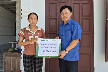 Bạn đọc báo Dân trí giúp đỡ góa phụ nghèo hơn 210 triệu đồng