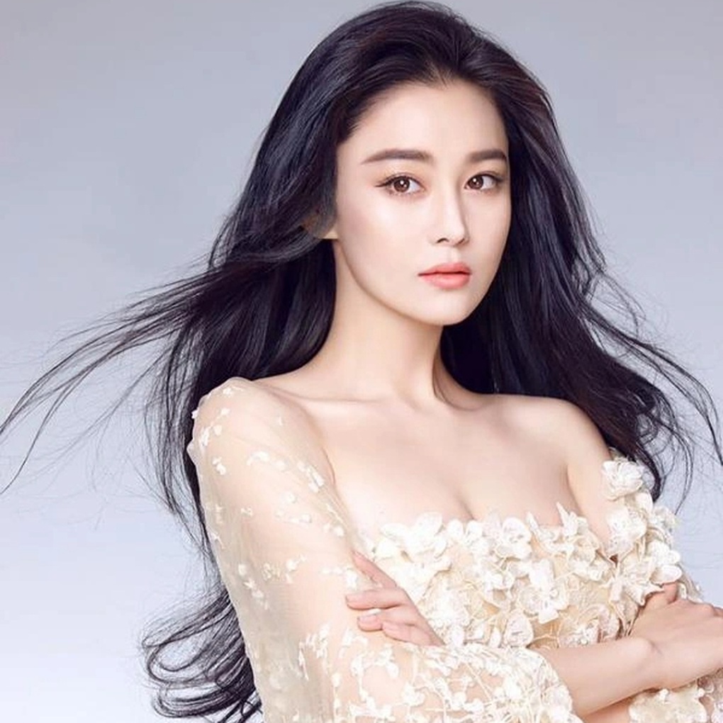 Từ mỹ nhân ảnh nóng đến cuộc sống bình yên của “bản sao” Phạm Băng Băng - 3 Từ mỹ nhân ảnh nóng đến cuộc sống bình yên của “bản sao” Phạm Băng Băng - 3