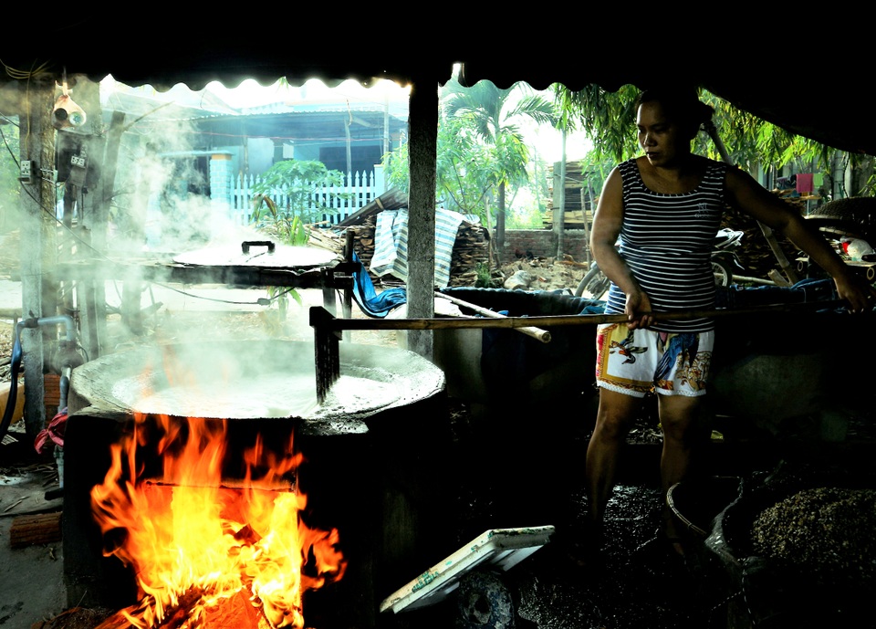 Quảng Nam: Mưu sinh ở làng nghề ...“đi thụt lùi” - 2 Quảng Nam: Mưu sinh ở làng nghề ...“đi thụt lùi” - 2