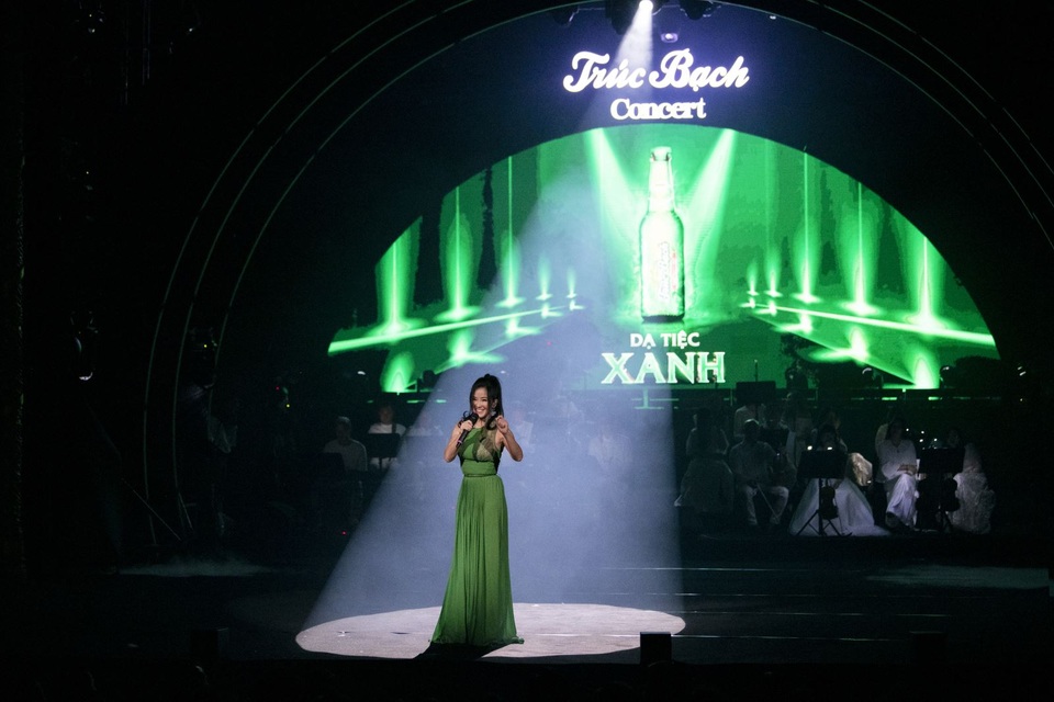 Cảm xúc thăng hoa tại đêm nhạc “Trúc Bạch Concert - Dạ tiệc xanh” - 10 Cảm xúc thăng hoa tại đêm nhạc “Trúc Bạch Concert - Dạ tiệc xanh” - 10