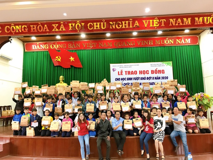 Thừa Thiên Huế: Tro gần 600 suất học bổng cho học sinh vượt khó năm 2020 - Ảnh 1.