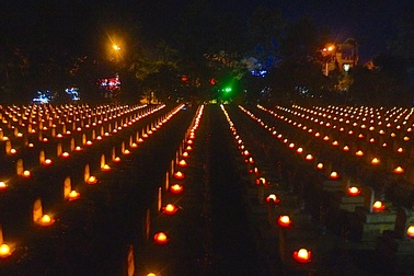 11.000 ngọn nến lung linh trong đại lễ cầu siêu tưởng nhớ các Anh hùng liệt sĩ