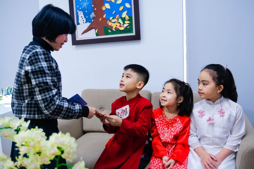 Dạy học sinh nhận lì xì tinh tế - 1 Dạy học sinh nhận lì xì tinh tế - 1