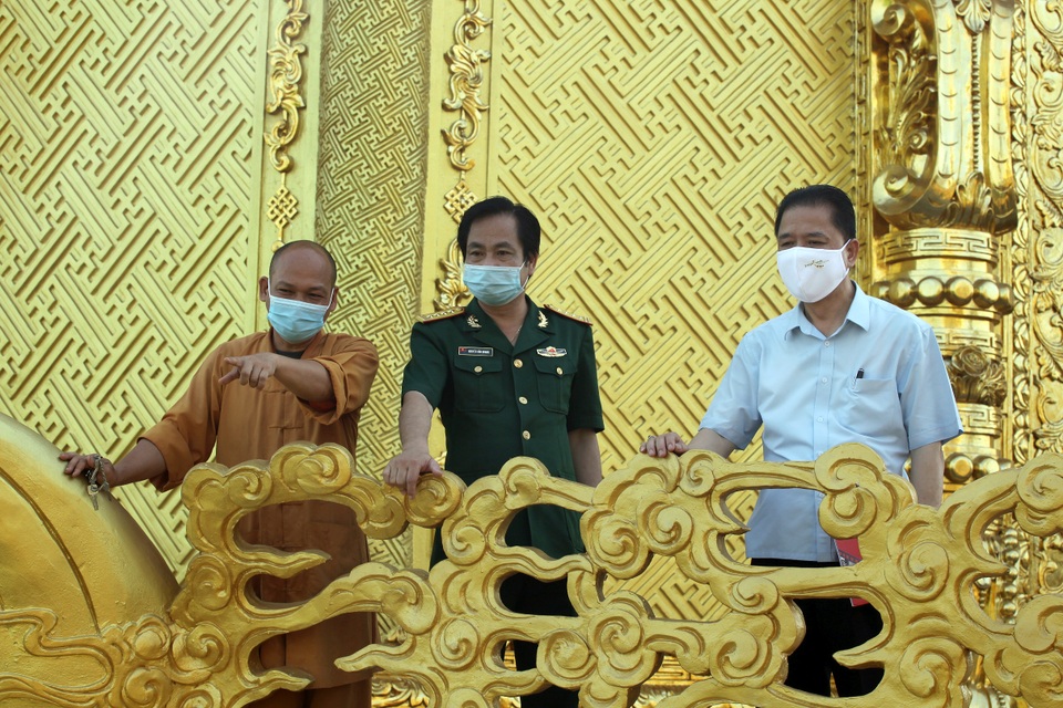 Mãn nhãn với ngôi chùa dát vàng ngay gần Hà Nội - 11 Mãn nhãn với ngôi chùa dát vàng ngay gần Hà Nội - 11