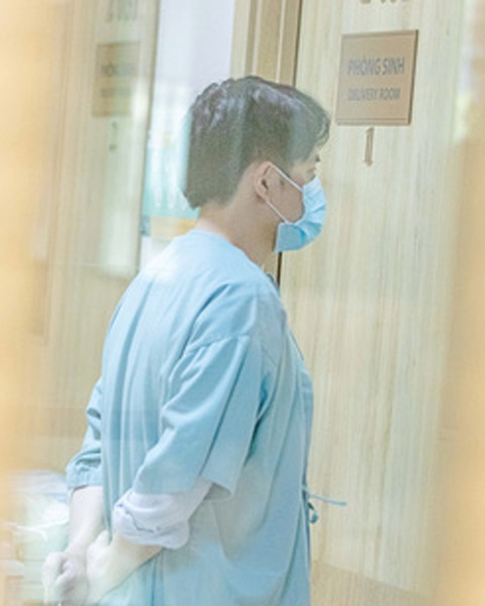Đông Nhi hạ sinh con gái đầu lòng sau 16 tiếng nhập viện - 2 Đông Nhi hạ sinh con gái đầu lòng sau 16 tiếng nhập viện - 2