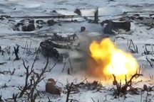 Kíp lái Nga bỏ lại xe tăng nguyên vẹn sau đòn tập kích UAV