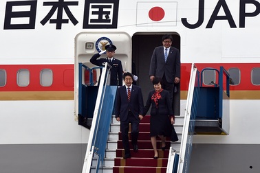 Thủ tướng Nhật Bản Shinzo Abe đến Hà Nội