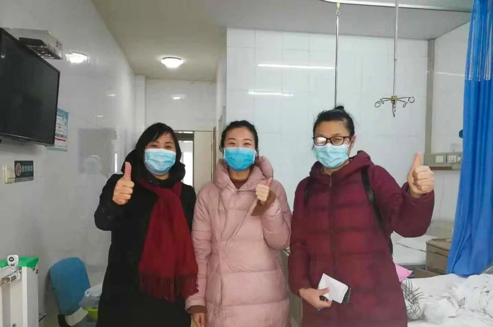 Câu chuyện thoát chết thần kỳ của bác sĩ Trung Quốc nhiễm virus corona - 1 Câu chuyện thoát chết thần kỳ của bác sĩ Trung Quốc nhiễm virus corona - 1