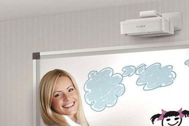 Khéo léo chọn lựa máy chiếu Sony chính hãng