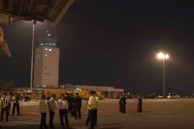 Nổ trạm biến áp, sân bay Tân Sơn Nhất mất điện suốt 40 phút