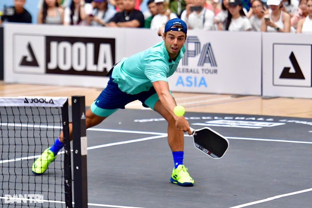 Ben Johns và Andre Agassi trình diễn kỹ năng chơi pickleball tuyệt đỉnh - 3 Ben Johns và Andre Agassi trình diễn kỹ năng chơi pickleball tuyệt đỉnh - 3