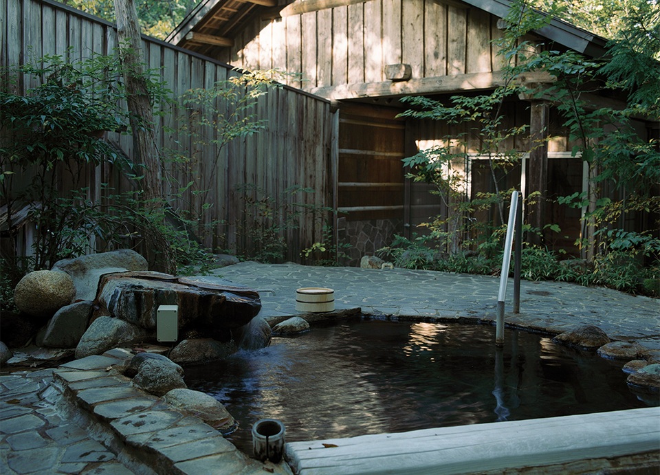 Ryokan onsen gỗ truyền thống ẩn mình giữa rừng cây bên dãy núi Zao - 9 Ryokan onsen gỗ truyền thống ẩn mình giữa rừng cây bên dãy núi Zao - 9