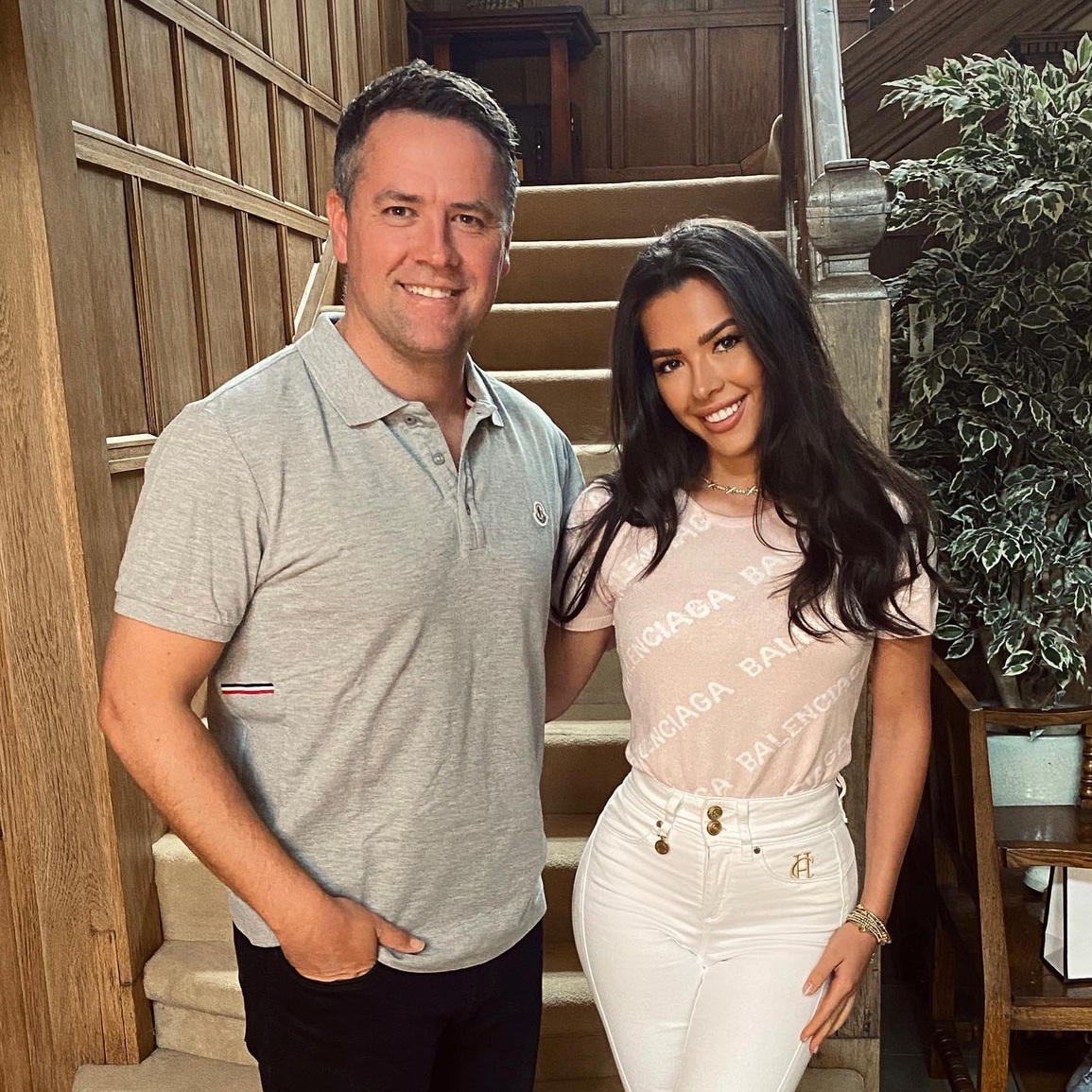 Con gái xinh đẹp của Michael Owen bị nghi lộ ảnh nóng - 2 Con gái xinh đẹp của Michael Owen bị nghi lộ ảnh nóng - 2
