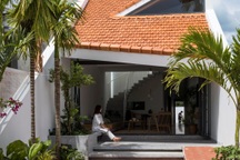 Ngôi nhà "gai góc" ở Nha Trang vừa "quê" vừa hiện đại