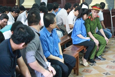 Vụ đánh bạc xuyên quốc gia M88: Lập tài khoản mang tên em gái để cá độ