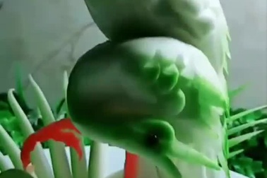 Mãn nhãn với những màn cắt tỉa rau, củ quả đầy ấn tượng