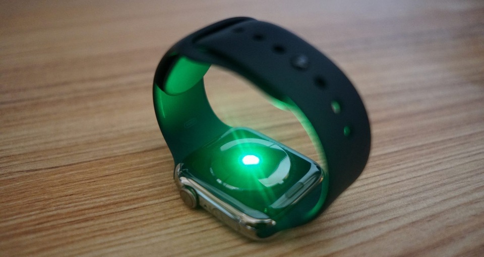 Apple Watch thế hệ mới có thể hỗ trợ phát hiện ca nhiễm Covid-19 - 1 Apple Watch thế hệ mới có thể hỗ trợ phát hiện ca nhiễm Covid-19 - 1