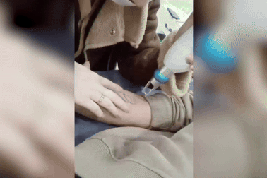 Suýt bỏ lỡ cơ hội "xuất ngoại" vì hình xăm