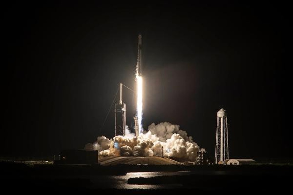 Elon Musk đưa 4 người thường vào không gian, bay quanh Trái đất 15 vòng - 1 Elon Musk đưa 4 người thường vào không gian, bay quanh Trái đất 15 vòng - 1
