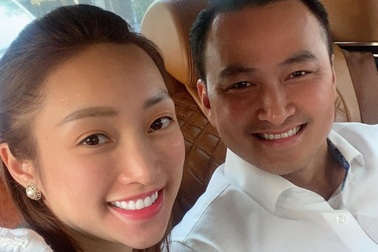 Chi Bảo bất ngờ công bố đã kết hôn cùng Lý Thùy Chang