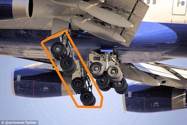 Hạ cánh an toàn, phi công được ngợi ca