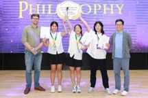 Luận đạo đức AI vụ Trịnh Công Sơn, 3 nữ sinh vô địch cuộc thi triết học